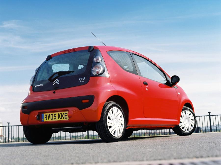  Citroen C1 3-Door 2005 года  (UK) (фото 5 из 8)